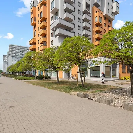 Floor Z Widokiem Na Morze By Downtown * 格但斯克