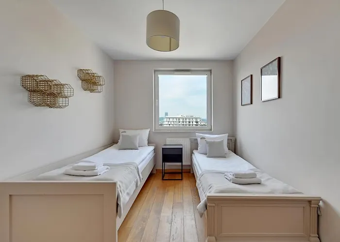 Floor Z Widokiem Na Morze By Downtown *