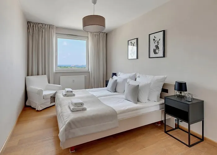 Floor Z Widokiem Na Morze By Downtown شقة غدانسك